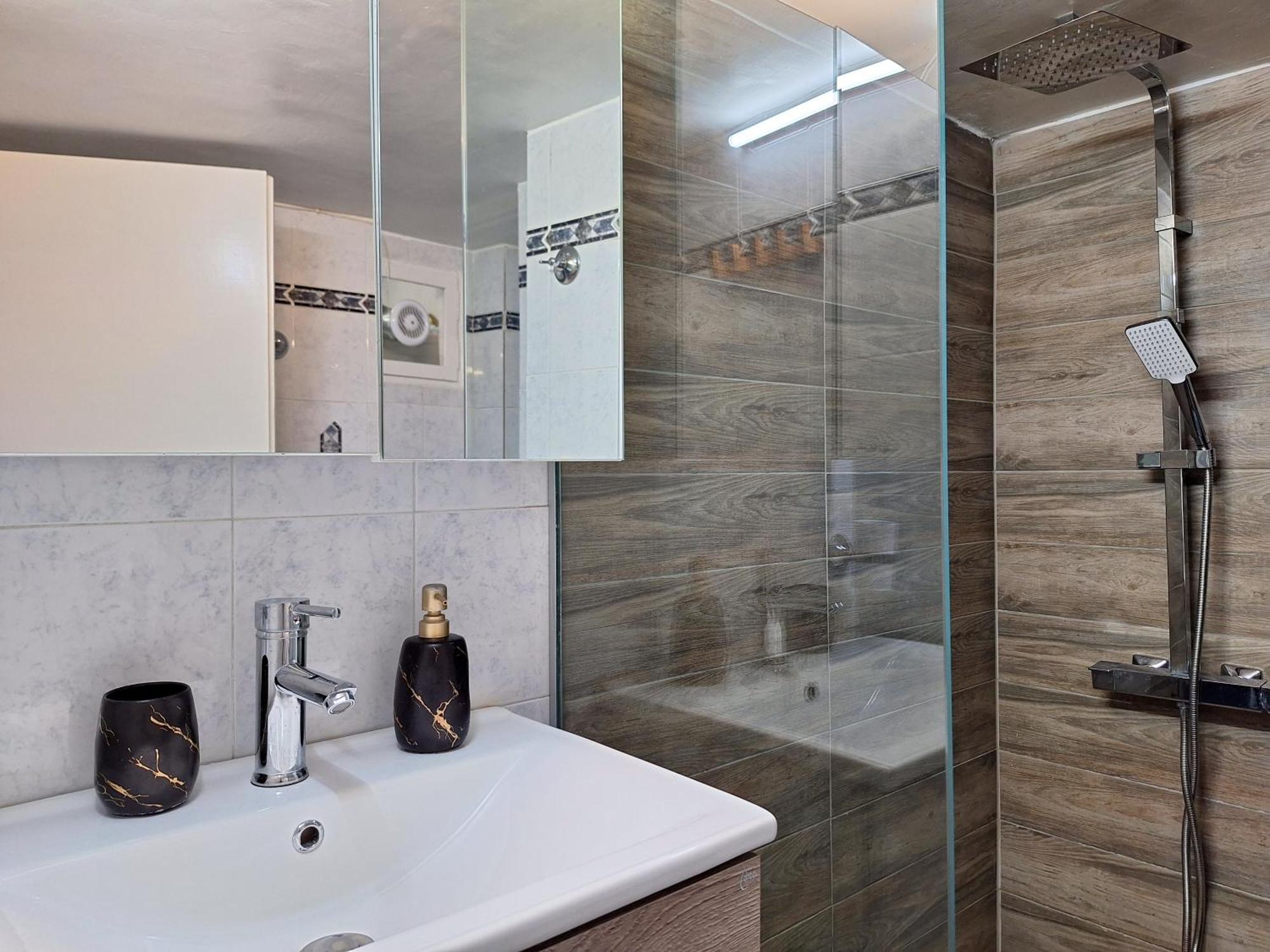 Cozy Apartment In The City Center Thessaloniki Exterior foto